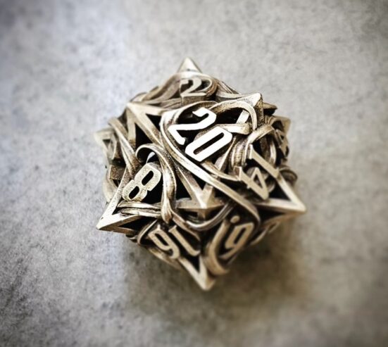 Dado D20 Artiginale in metallo bronzo Kickstarter – Ember Forge