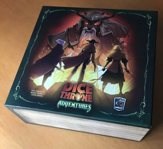 DICE THRONE ADVENTURES CHAMPION EDITION + sleeves