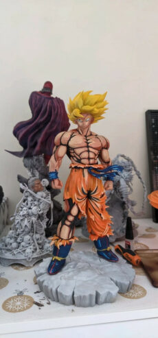 Vendo Goku Super Sayan