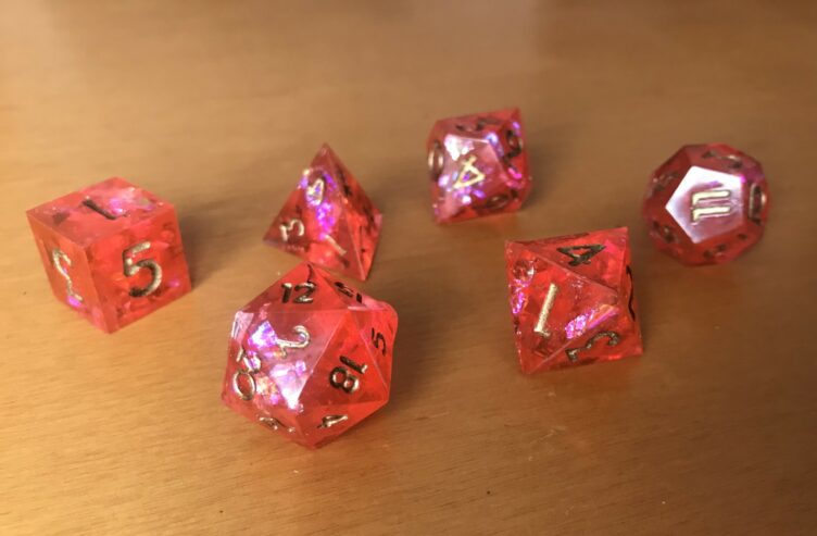 SET 6 DADI ARTIGIANALI ROSSO in RESINA + sacchetto gratis