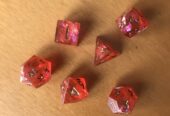 SET 6 DADI ARTIGIANALI ROSSO in RESINA + sacchetto gratis