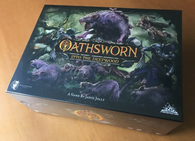 Oathsworn: Into the Deepwood 2nd edition Core Pledge (gioco base + mystery chest 1 + mystery chest 2) – Kickstarter KS – 2023 – Nuovo Sigillato