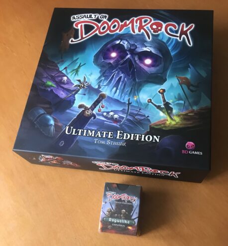 ASSAULT ON DOOMROCK ULTIMATE EDITION + Espansione ROGUELIKE – Kickstarter – NUOVO