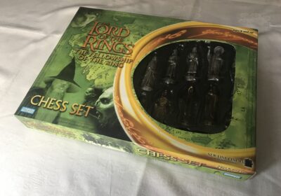 Lord-of-the-Rings-Fellowship-of-the-ring-Chess-set_1