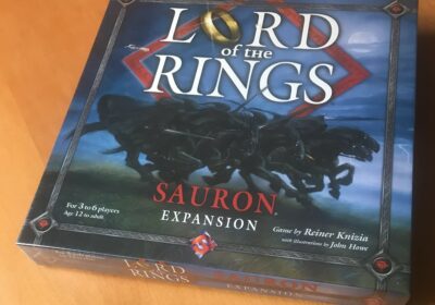 Lord-of-the-Rings-Sauron-exp-Fantasy-Flight-sealed_1