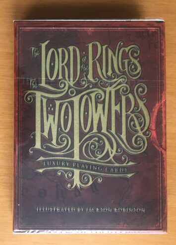 THE TWO TOWERS Foiled Standard – Kings Wild Project KWP – Carte da Gioco Lord of the Rings – NUOVO SIGILLATO