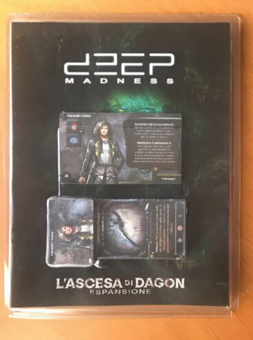 DEEP MADNESS: L’ASCESA DI DAGON con kit in ITALIANO – NUOVO SIGILLATO