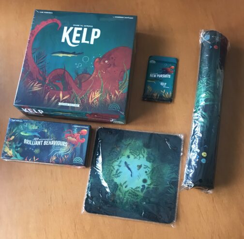 KELP DELUXE EDITION + DUE ESPANSIONI + PLAYMAT + DICE TRAY – Kickstarter ALL-IN – NUOVO SIGILLATO