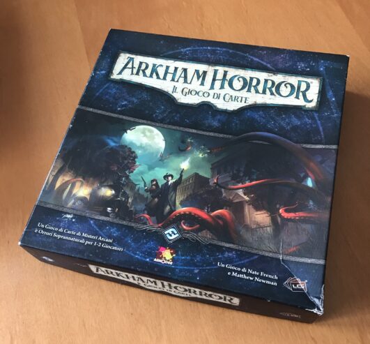 ARKHAM HORROR IL GIOCO DI CARTE LCG – Asmodee – Gioco da Tavolo – CARTE IMBUSTATE