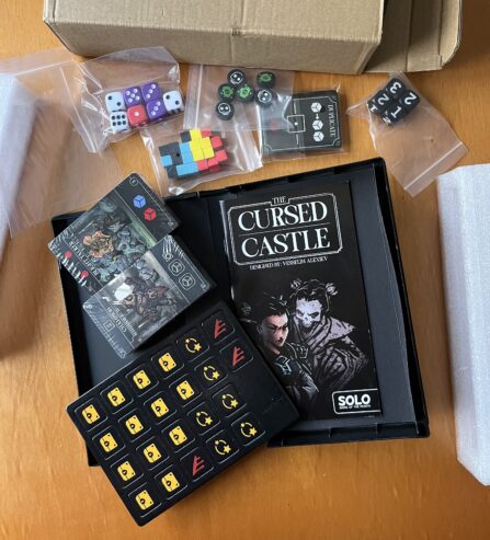 THE CURSED CASTLE – SOLO BOARD GAME OF THE MONTH – NUOVO